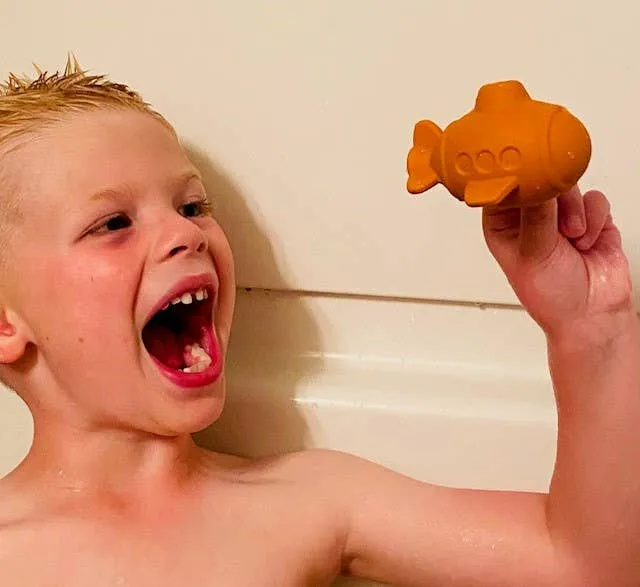 Begin Again Toys - Bathtub Pals - Submarine